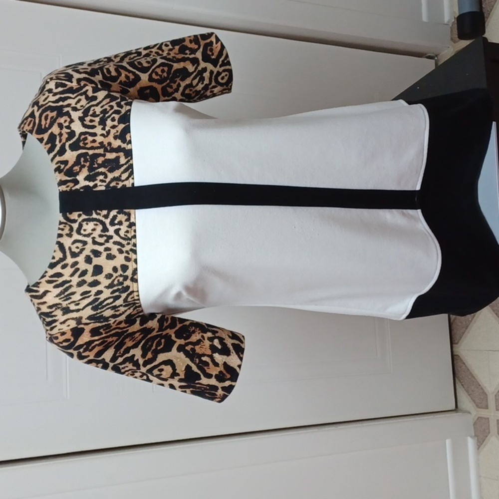 Dressbarn Long Top size S